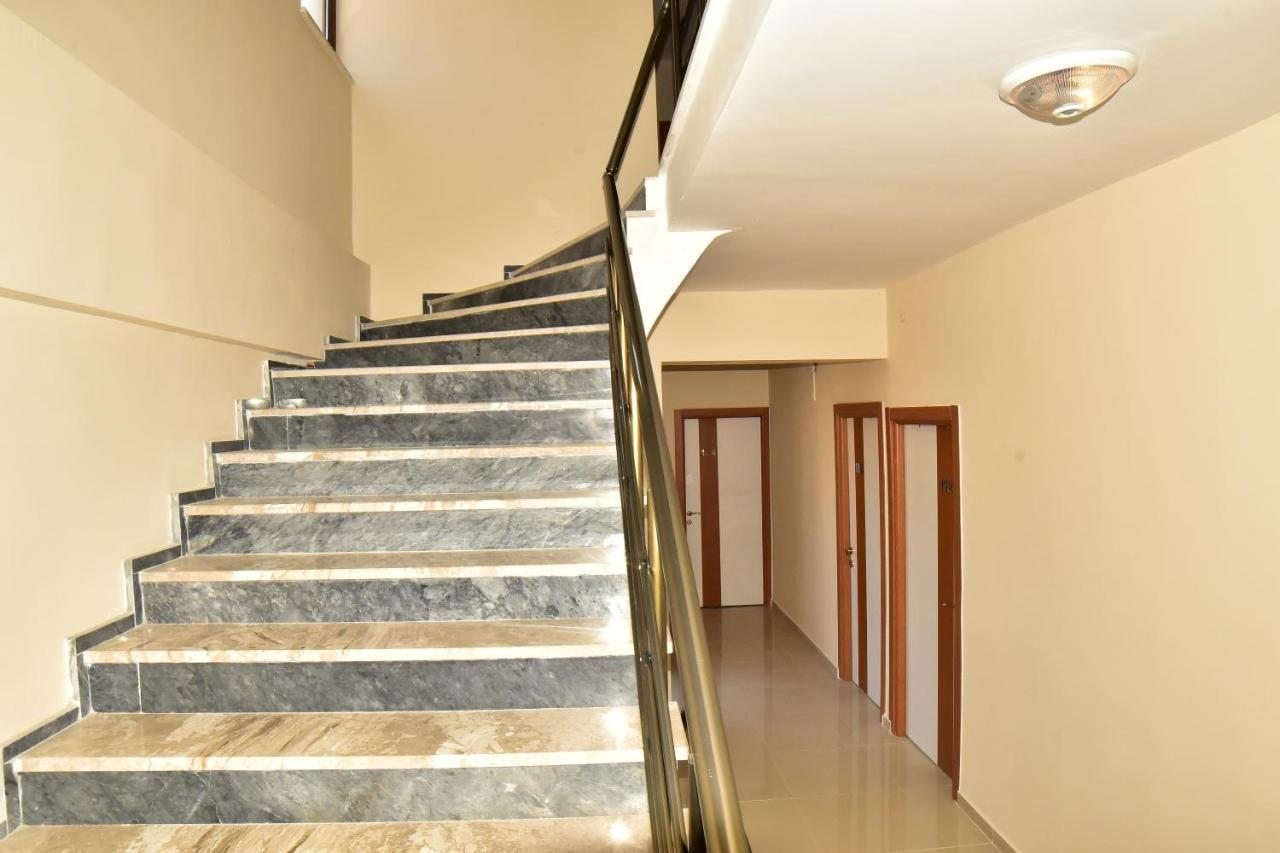 Yasin Otel Geyikli Luaran gambar